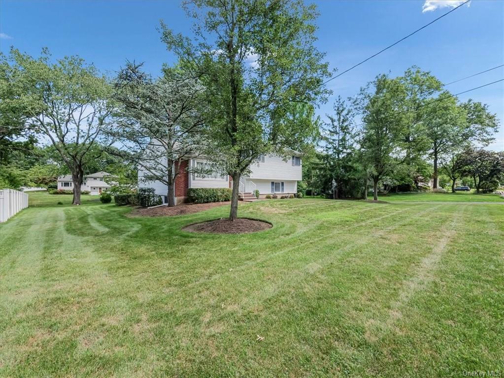 Property Photo:  65 Barry Lane  NY 10954 