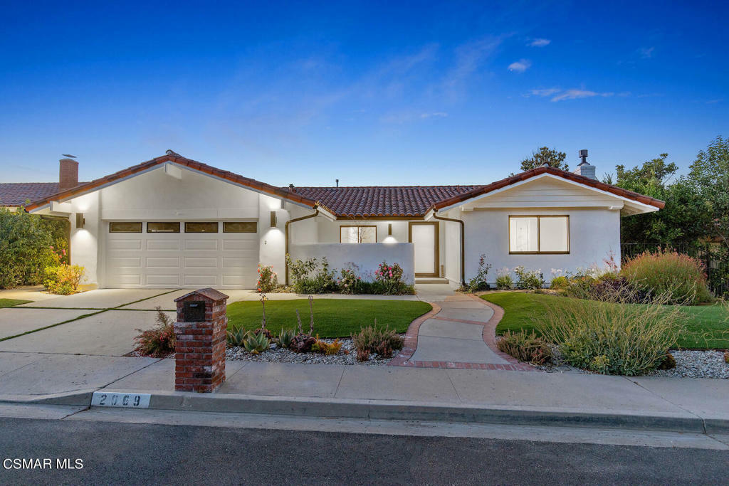 Property Photo:  2069 Channelford Road  CA 91361 