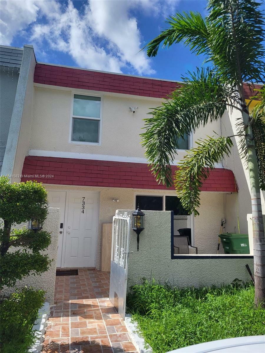 Property Photo:  7334 NW 75th St 7334  FL 33321 