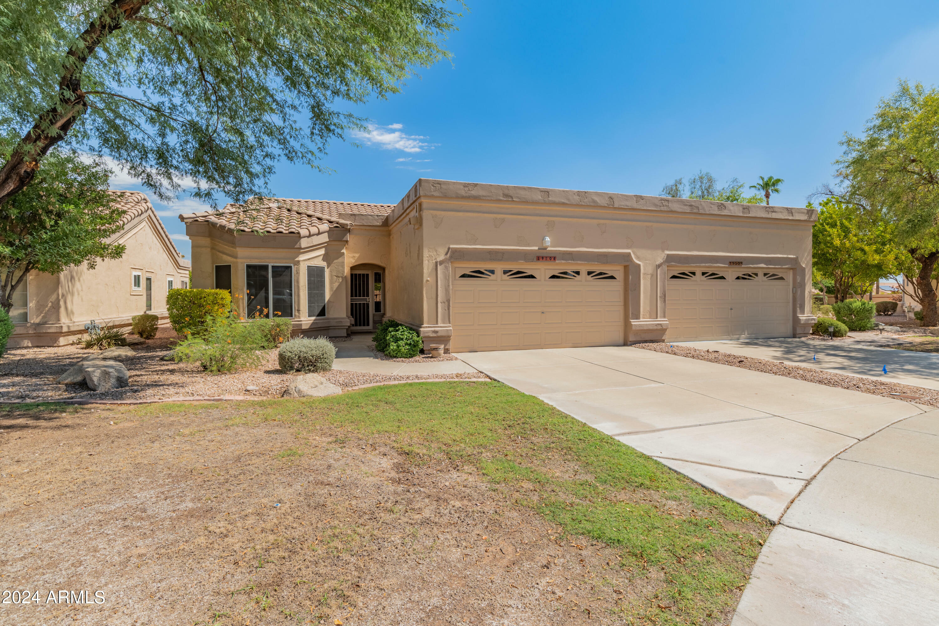 Property Photo:  19504 N 88th Drive  AZ 85382 