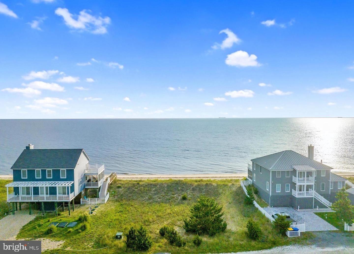Property Photo:  102 Isaacs Shore Drive  DE 19963 