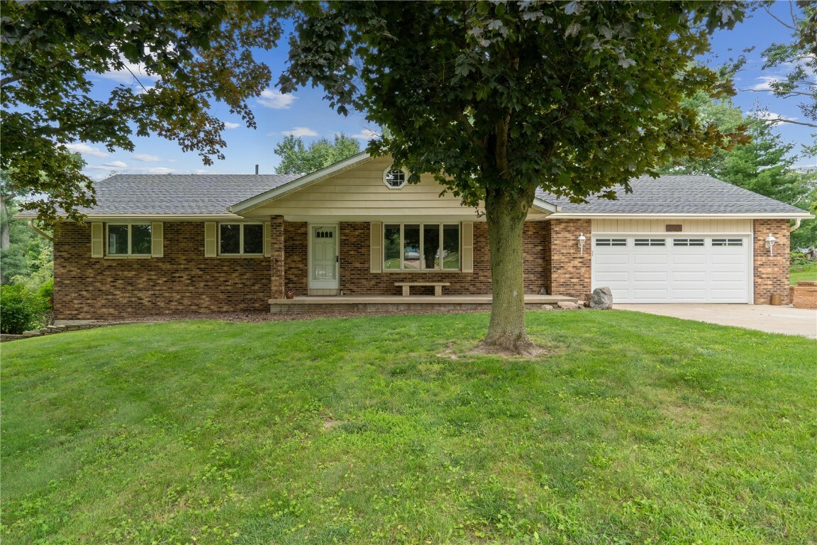 Property Photo:  10101 Hawks Haven Road  IA 52411 