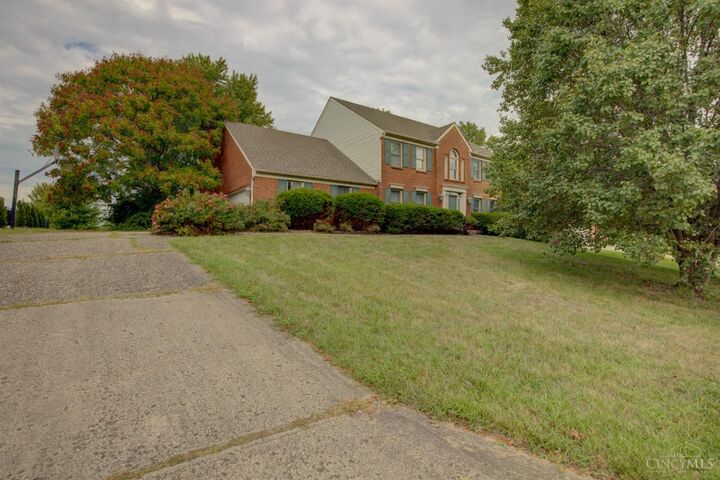 8237 Eagle Ridge Drive  West Chester OH 45069 photo