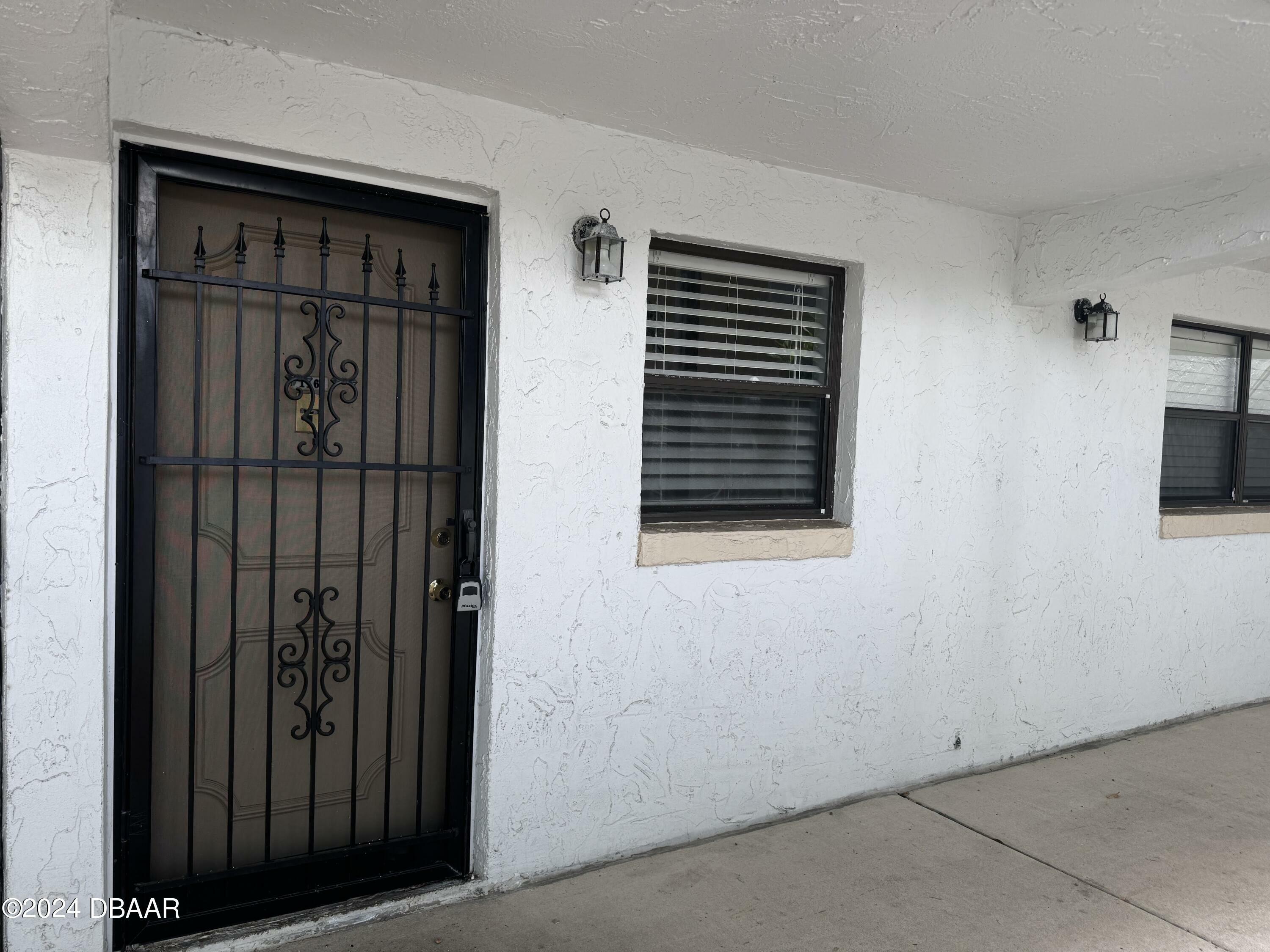 Property Photo:  1500 Virginia Avenue  FL 32114 