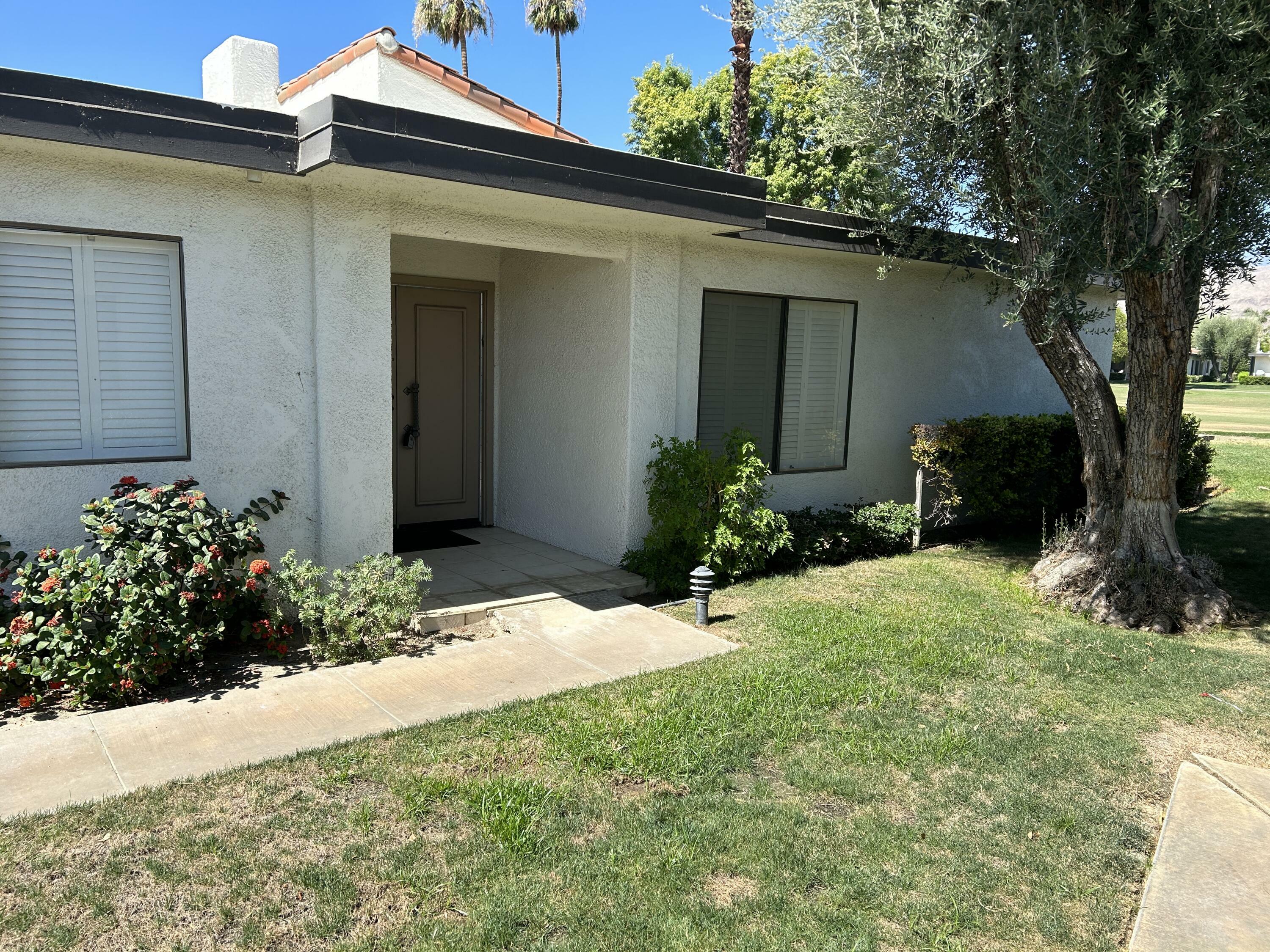 Property Photo:  105 Durango Circle  CA 92270 