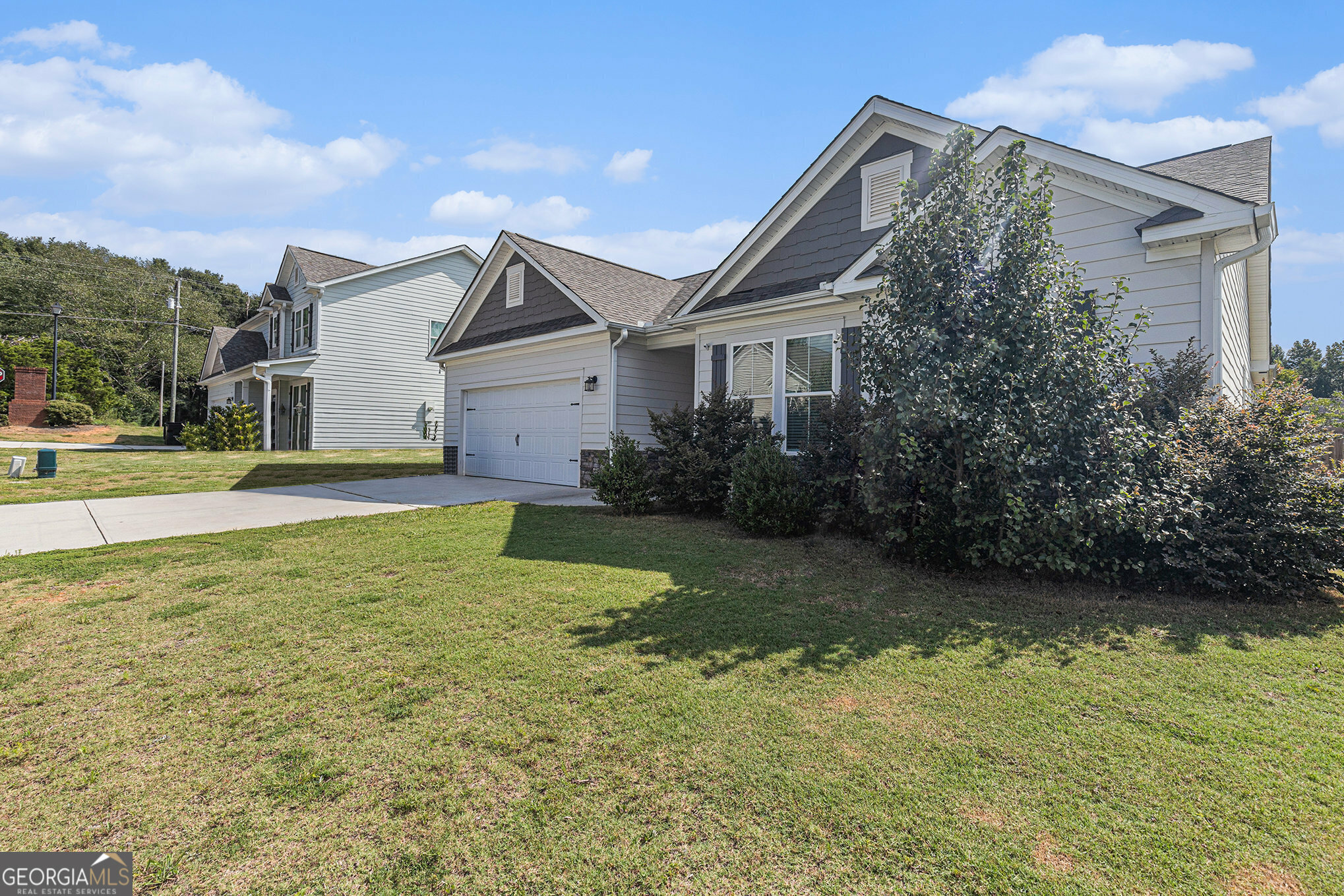 Property Photo:  240 Vineyard Ridge Drive  GA 30223 