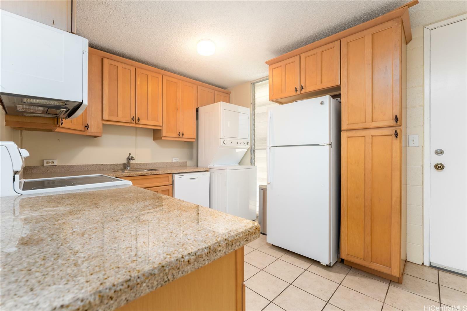 Property Photo:  95-2031 Waikalani Place D405  HI 96789 