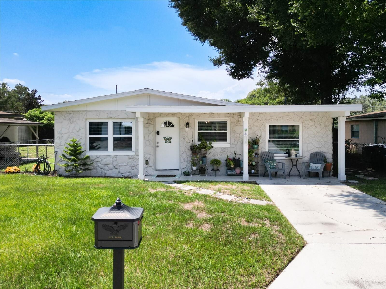 Property Photo: 240 People Street FL 32751