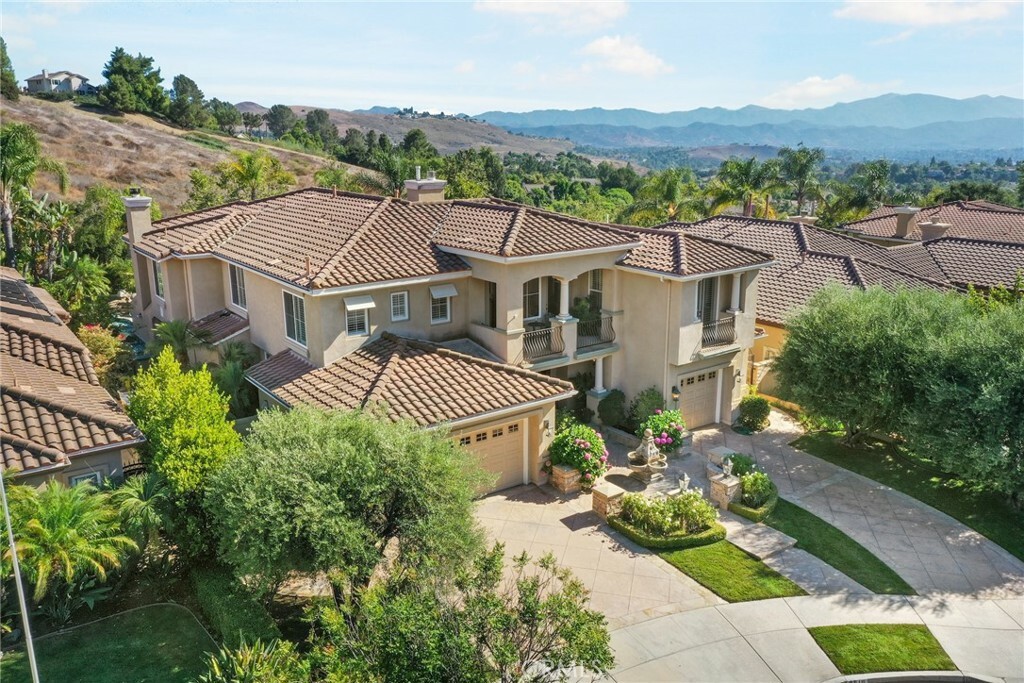 Property Photo: 2610 Springbrook Court CA 91362