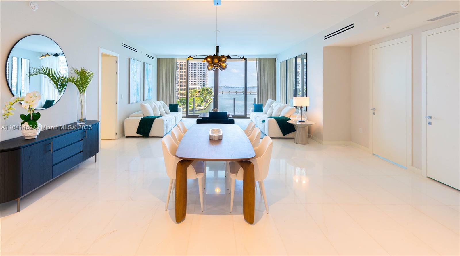 Property Photo: 300 Biscayne Blvd Way 503 FL 33131