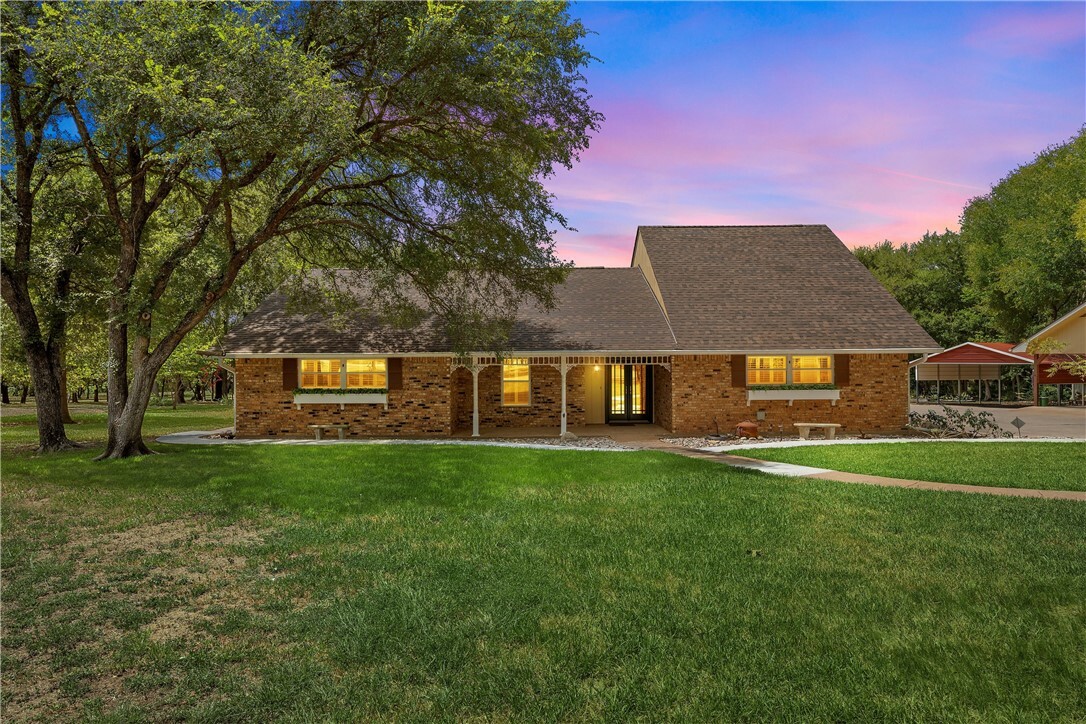 624 Coxs Oak Valley Drive  Waco TX 76705 photo