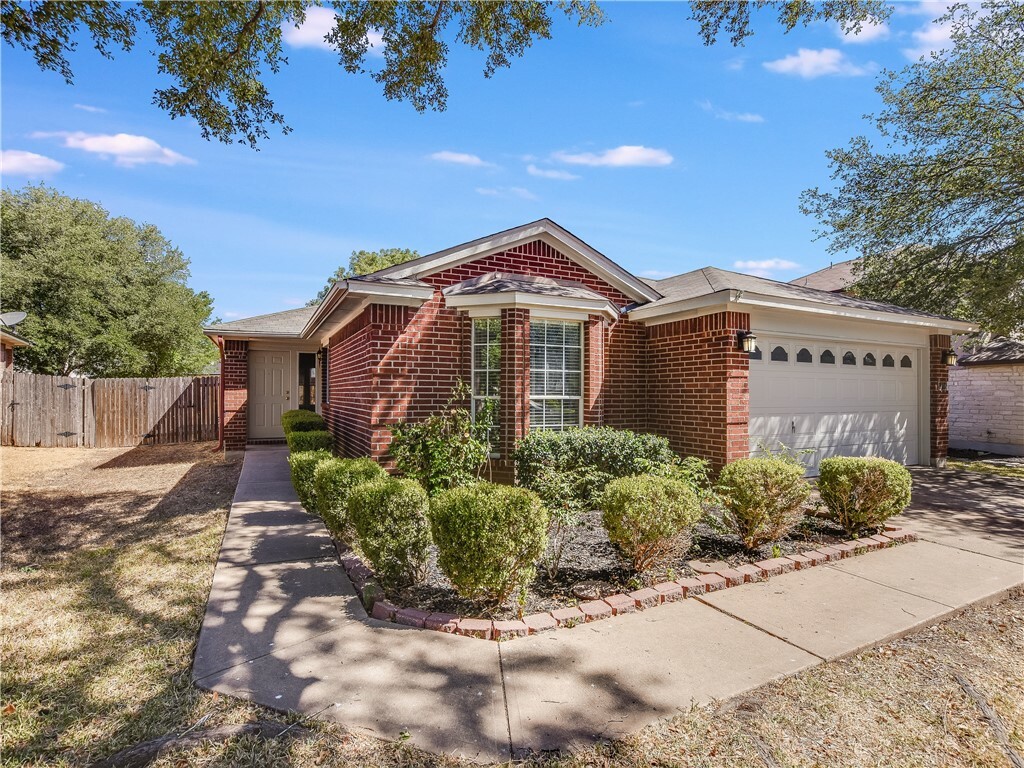 Property Photo:  1704 Zydeco Drive  TX 78664 