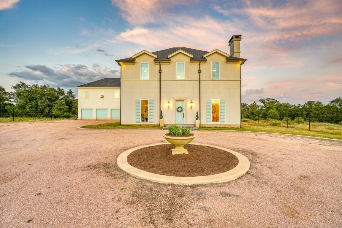 Property Photo:  301 Twisted Oak Drive  TX 78657 