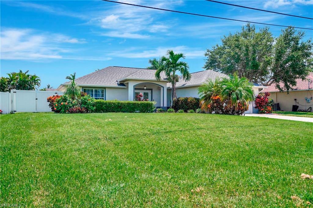 Property Photo:  5031 Agualinda Blvd  FL 33914 