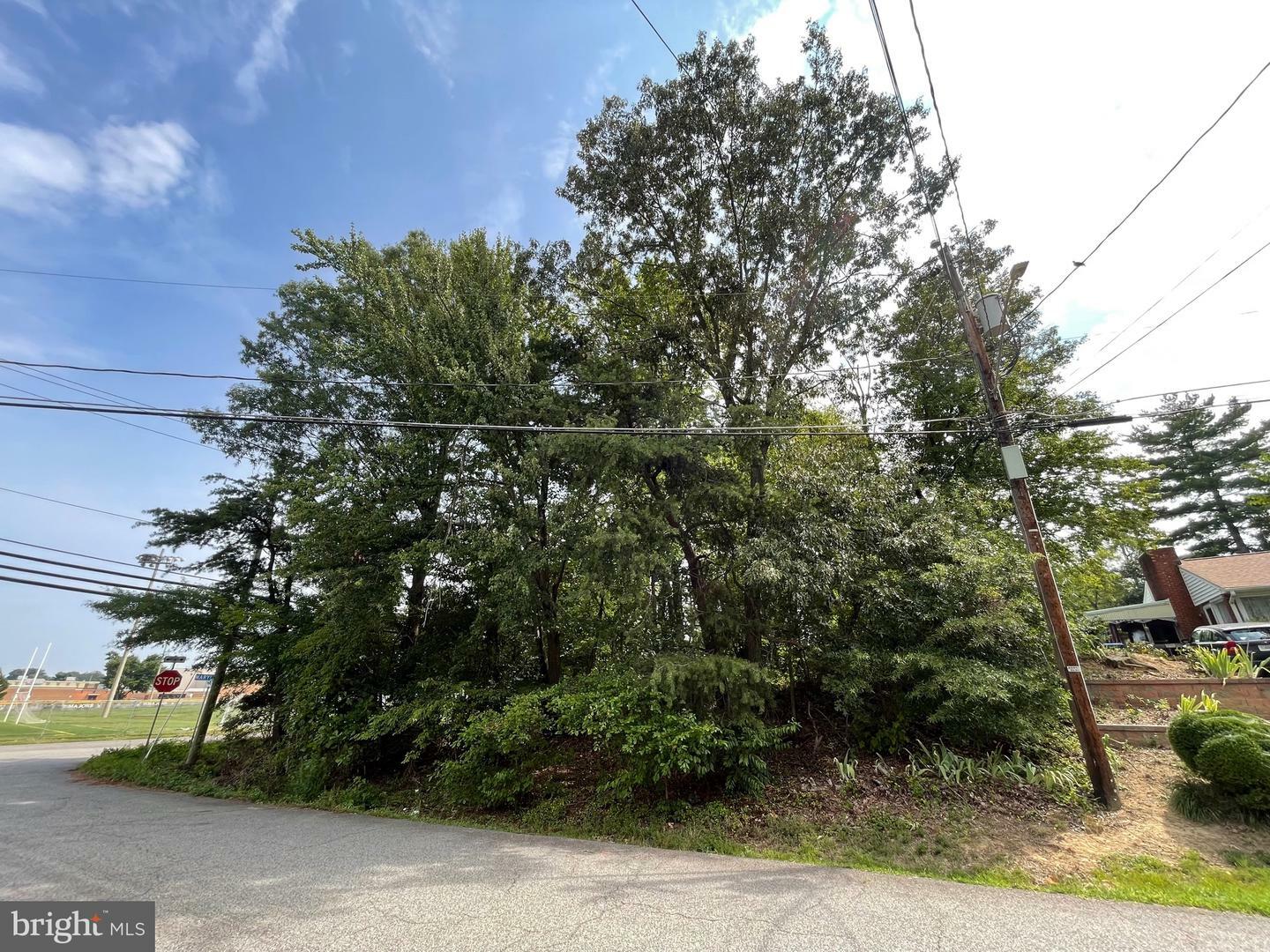 Property Photo:  8615 Braddock Avenue  VA 22309 