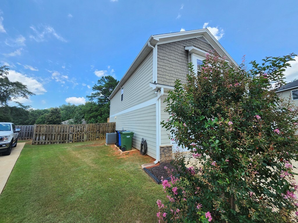 Property Photo:  1235 Cottage Pointe Court  GA 31904 