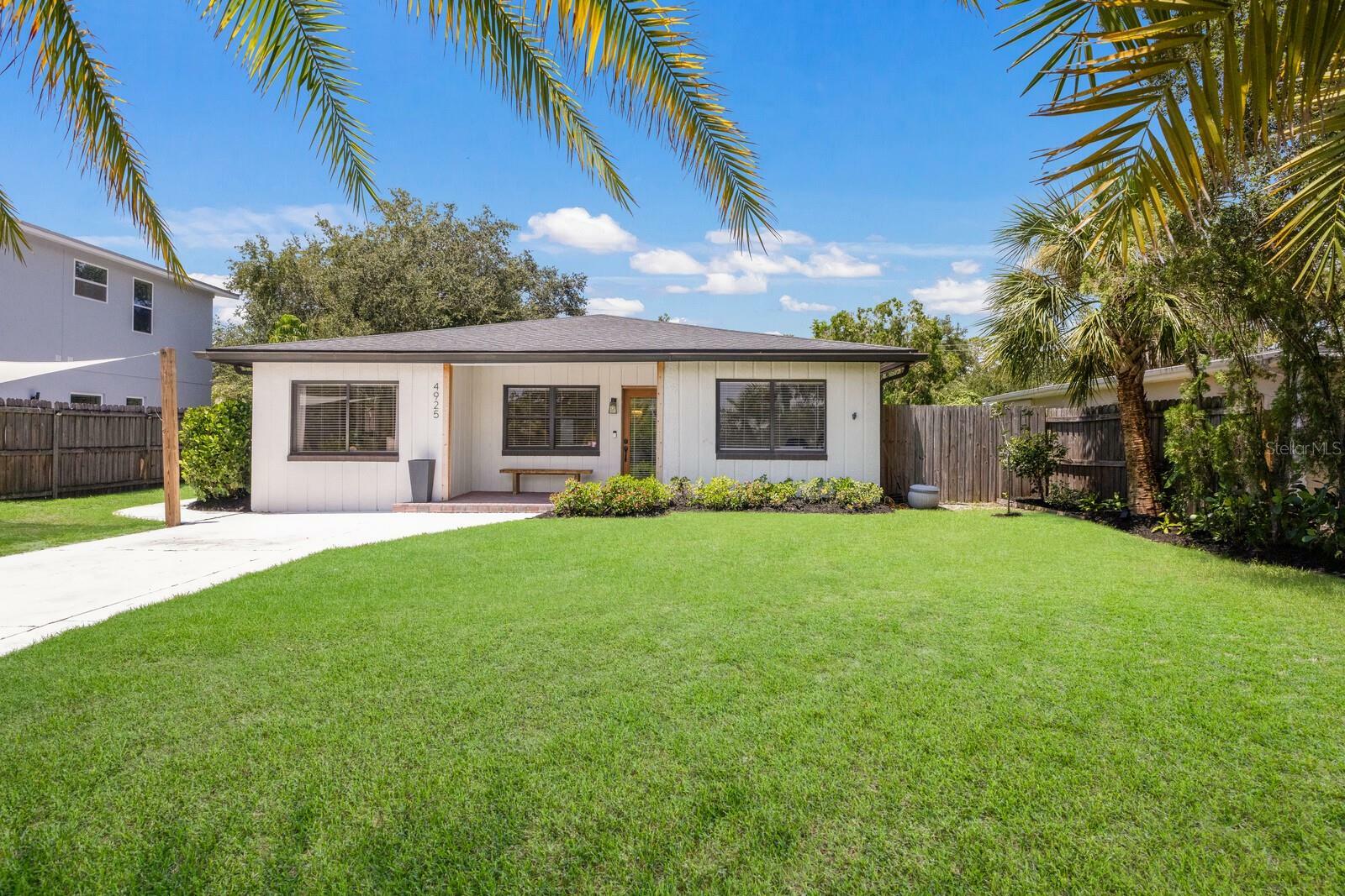 Property Photo:  4925 Remington Drive  FL 34234 