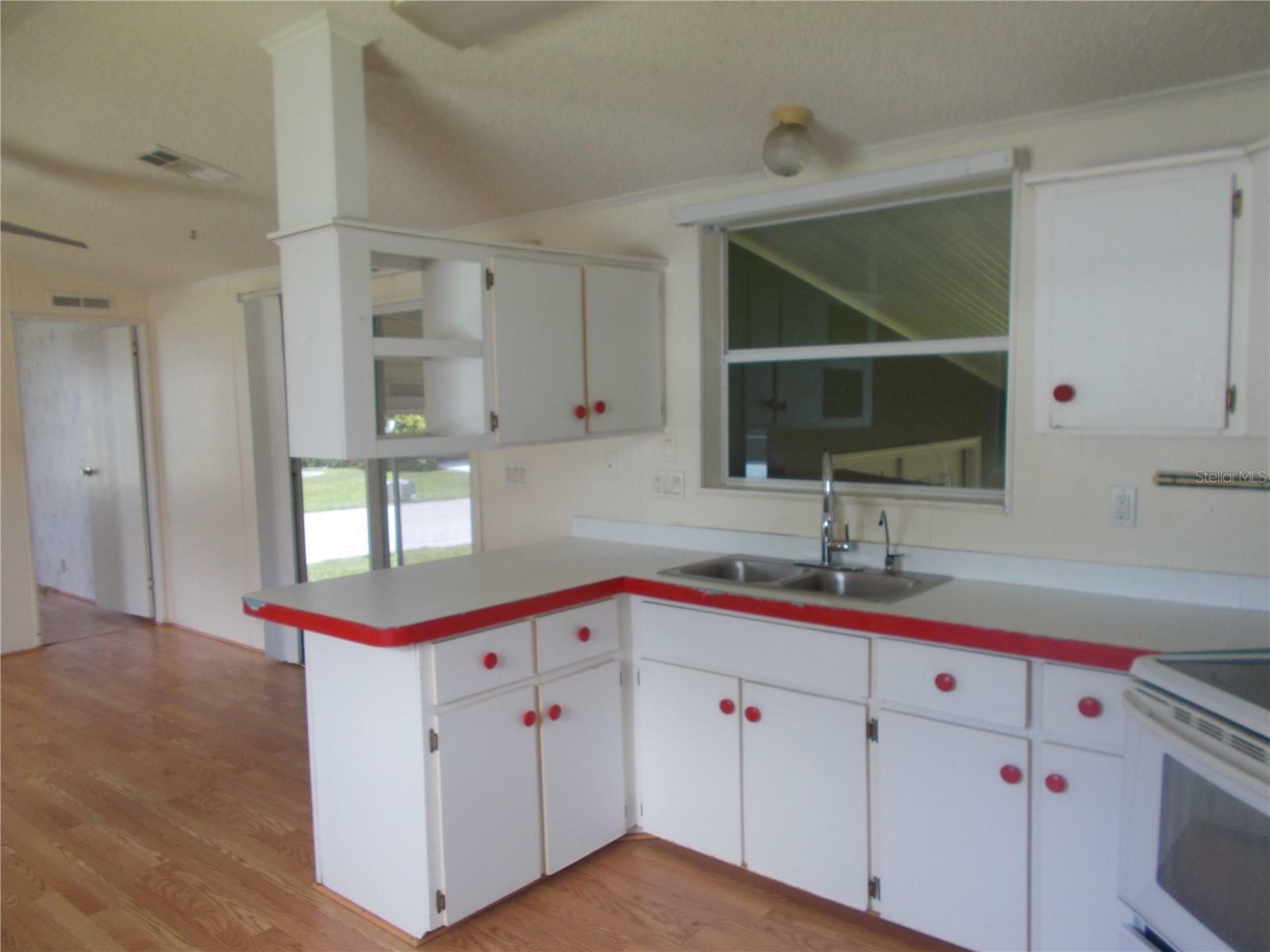 Property Photo:  5787 Holiday Park Boulevard  FL 34287 