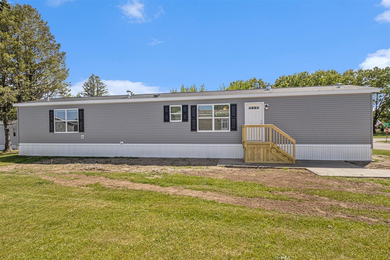 Property Photo: 69205 Garver Lake Road 39 MI 49112