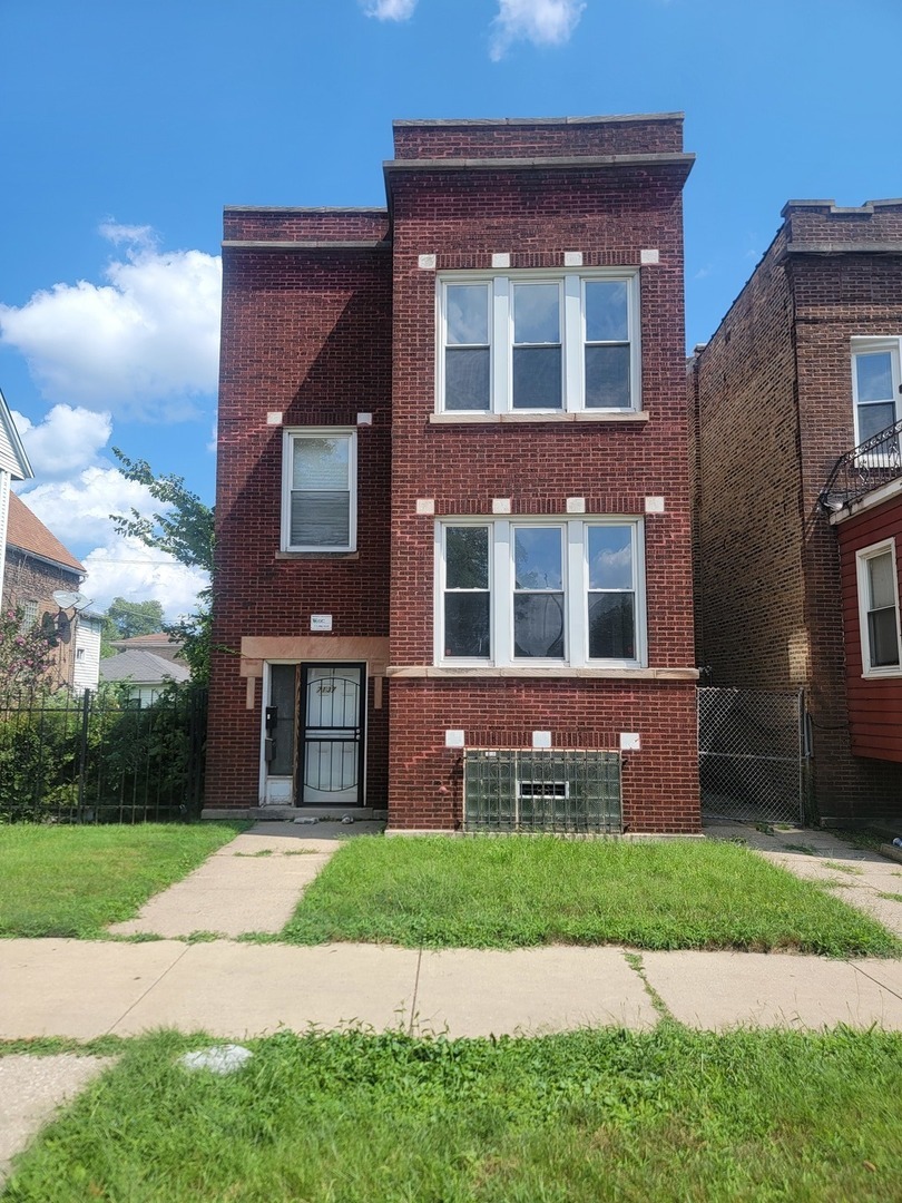 Property Photo:  7137 S King Drive 1  IL 60619 