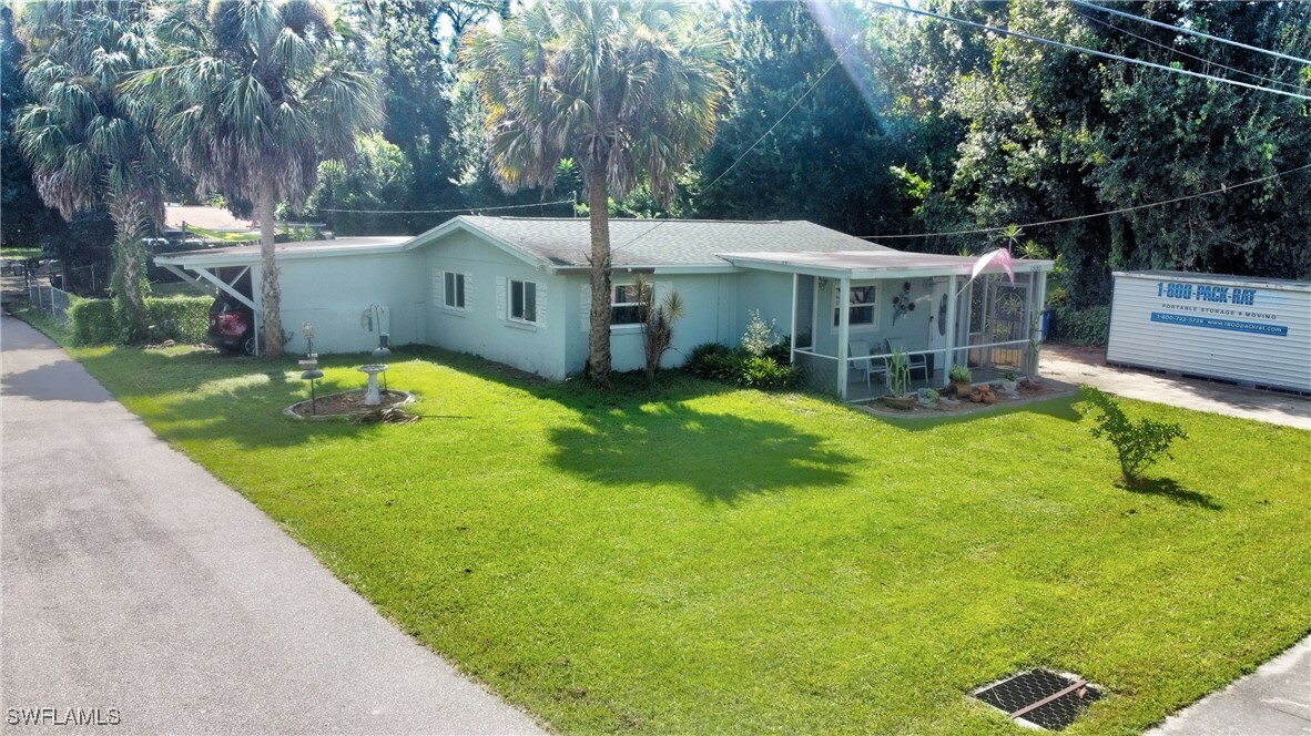 Property Photo:  1590 Piney Road  FL 33903 