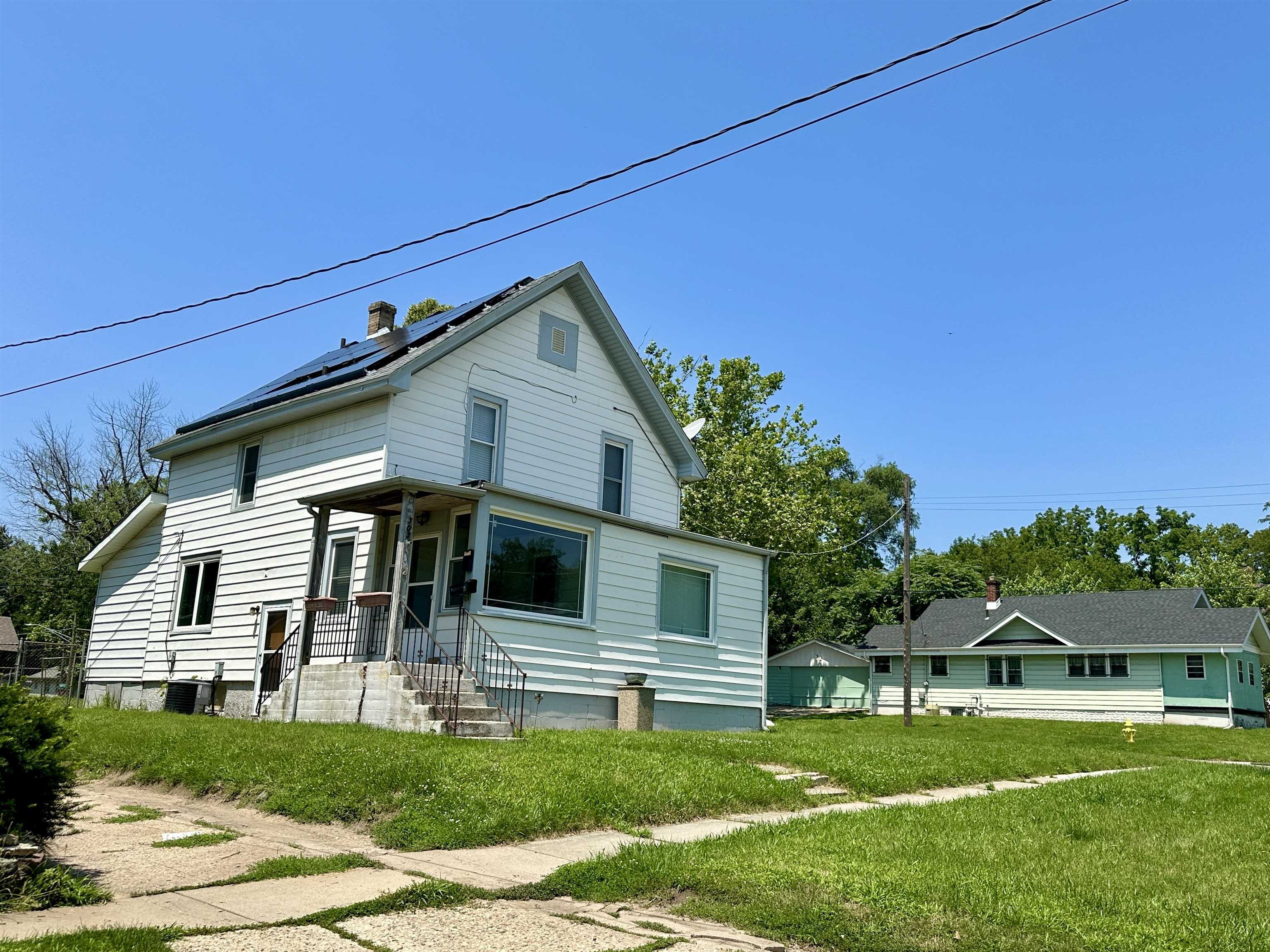 Property Photo:  303 Howard Avenue  IL 61102 