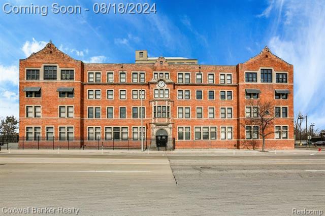 6533 E Jefferson Avenue 330E  Detroit MI 48207 photo