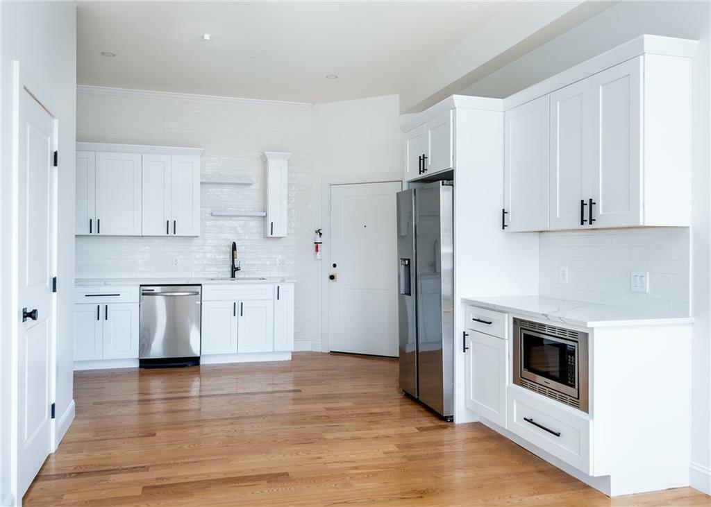 Property Photo:  117 Broadway Street 2A  RI 02903 