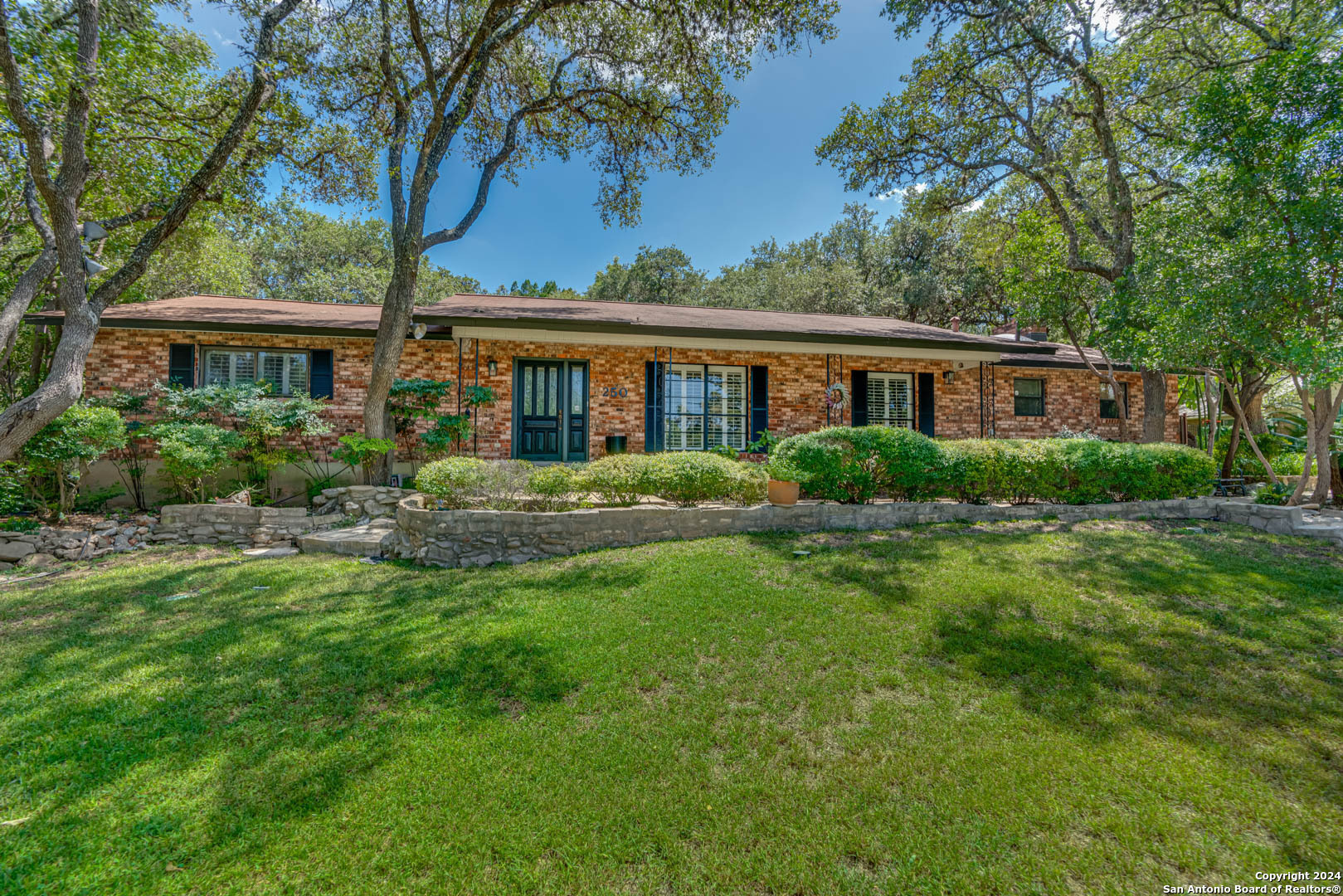 Property Photo:  250 Donella Drive  TX 78232 