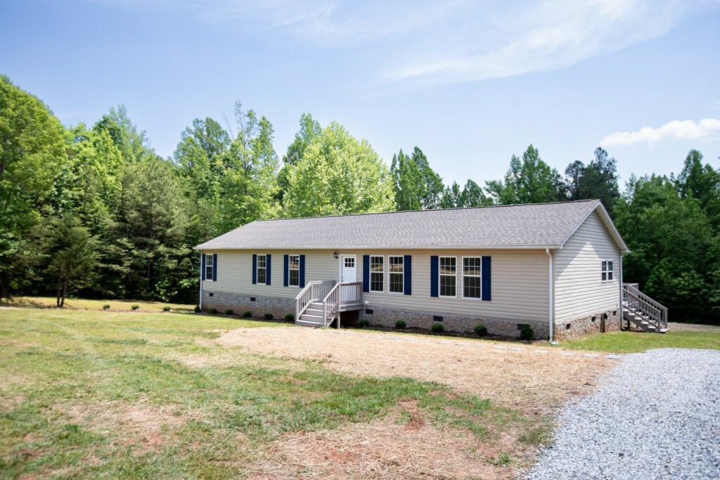 Property Photo:  2800 Springfield Rd  VA 23954 