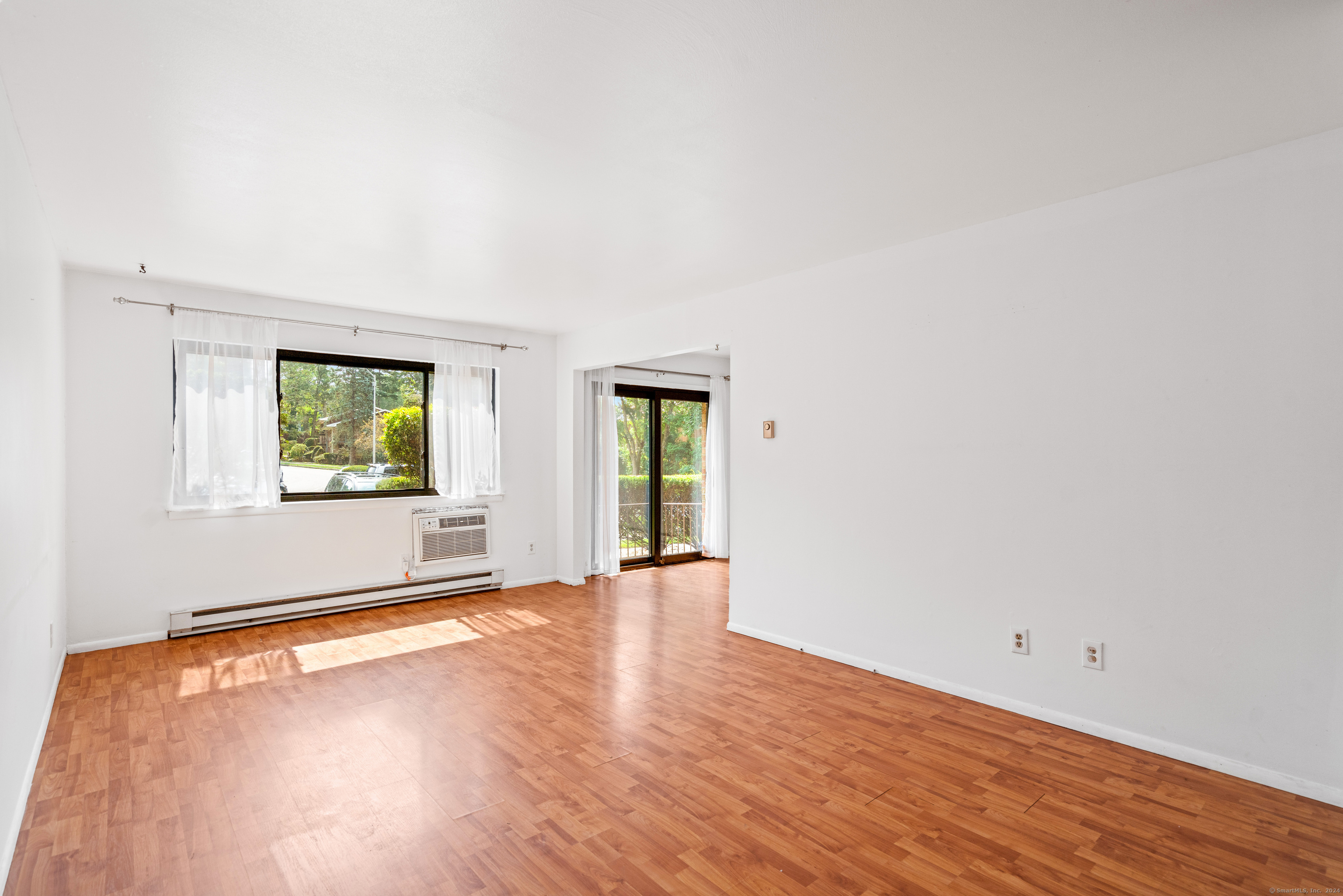 Property Photo: 77 Kennedy Drive 77 CT 06606