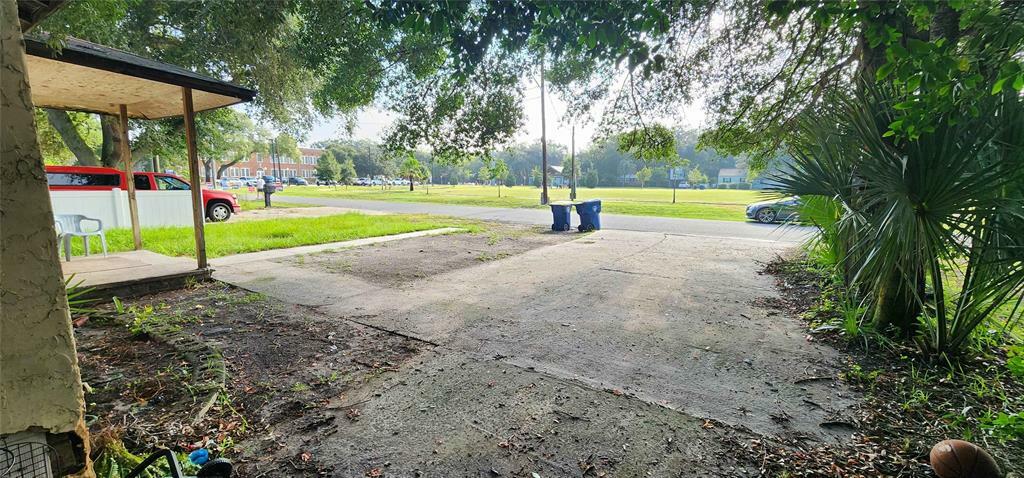 Property Photo:  619 10th Street  FL 32034 