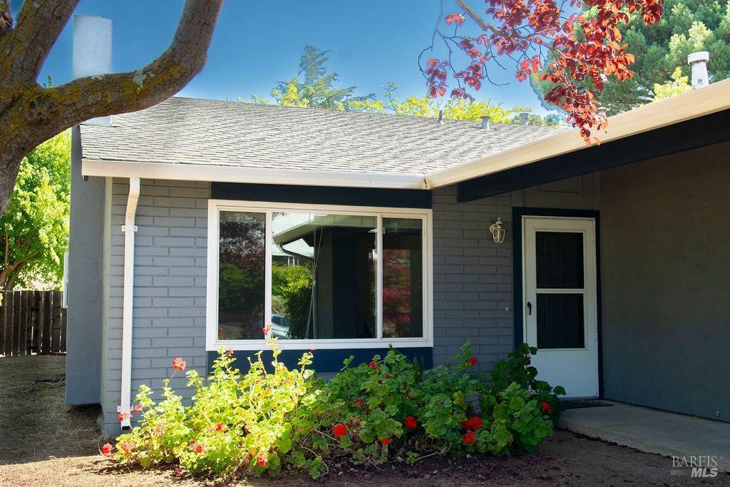 Property Photo:  142 Banbury Way  CA 94510 