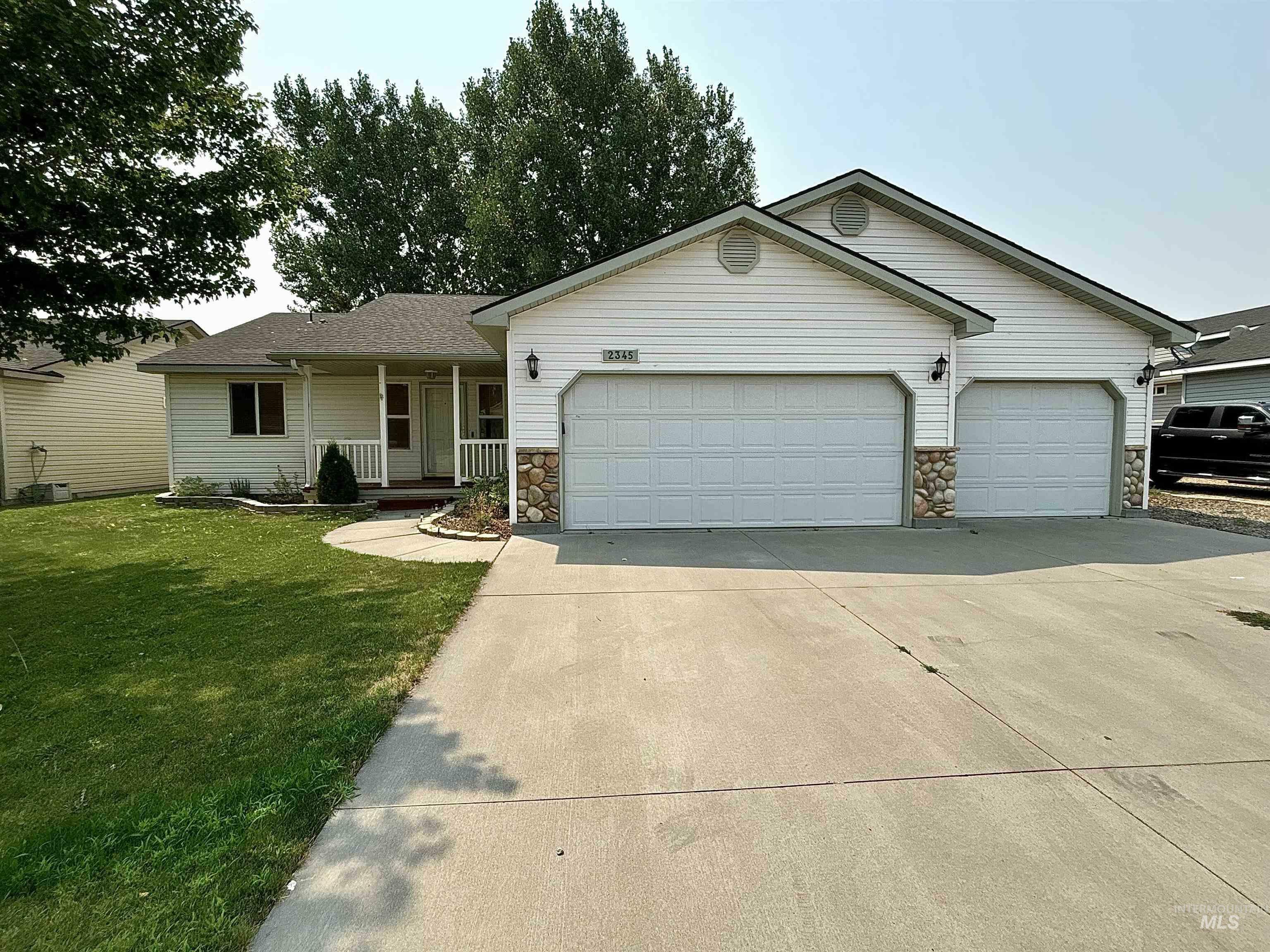 Property Photo: 2345 N Haskett St ID 83647
