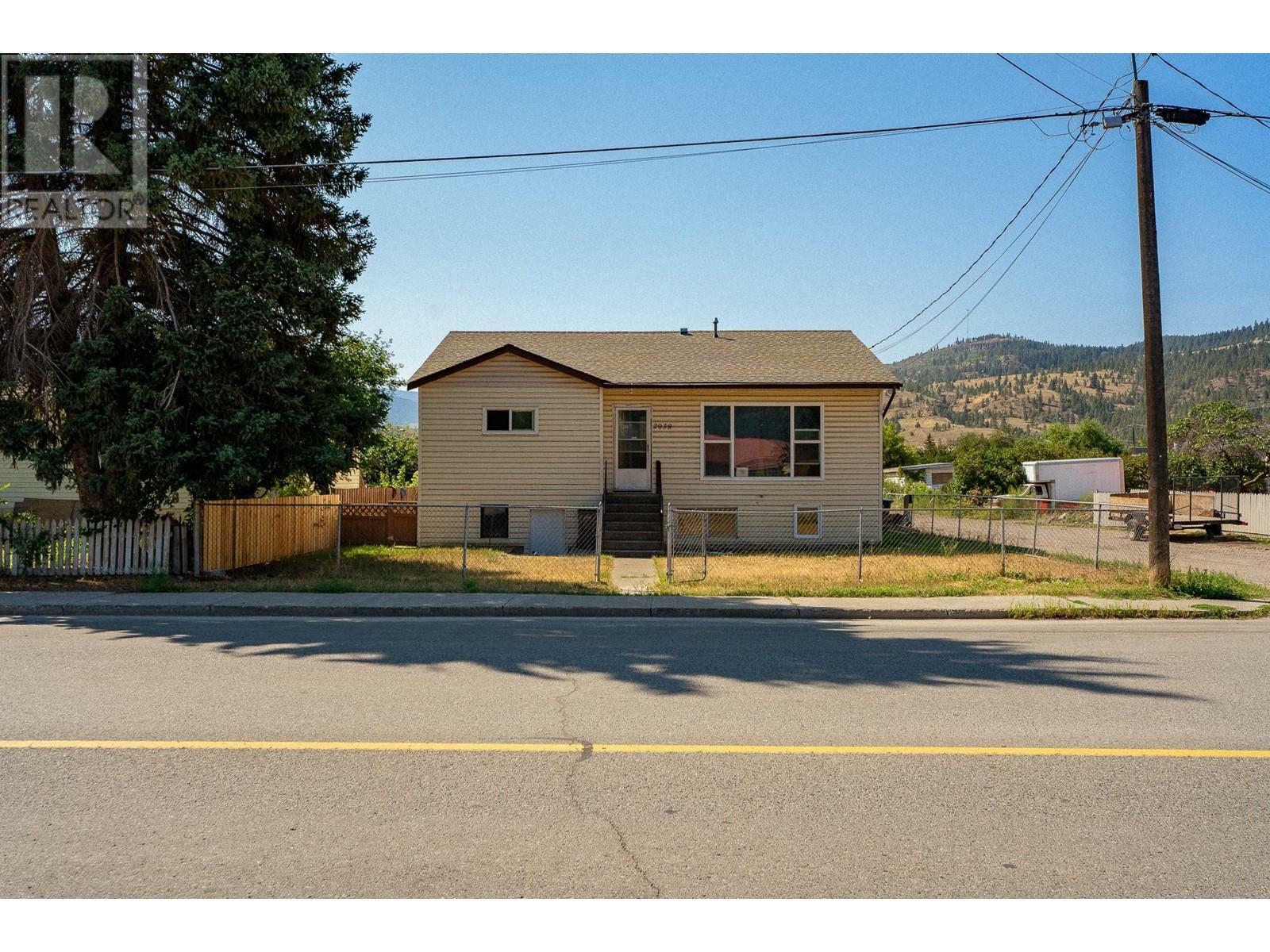 Property Photo:  2038 Coldwater Avenue  BC V1K 1B8 