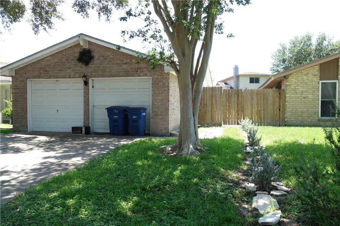 Property Photo:  5013 Goldeneye Drive  TX 78413 