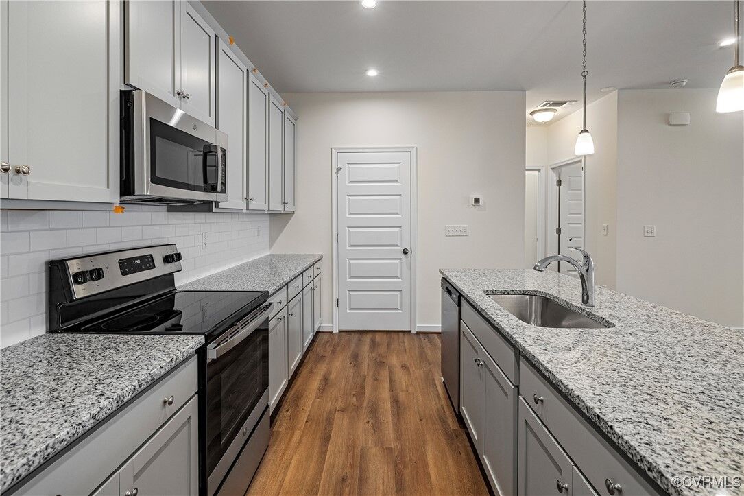 Property Photo: 5301 Twisting Vine Lane 104 VA 23059