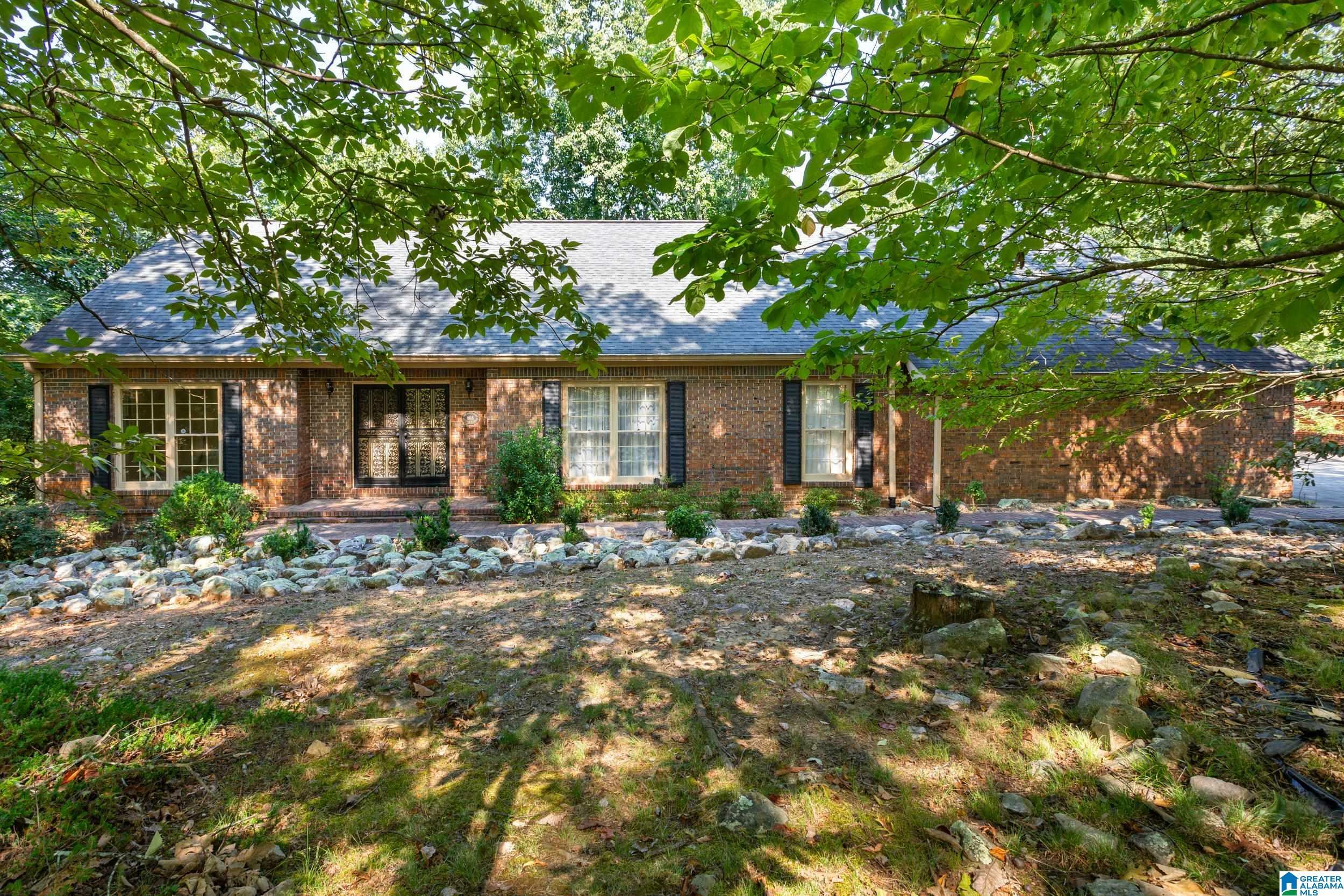 Property Photo:  608 Hillyer High Road  AL 36207 