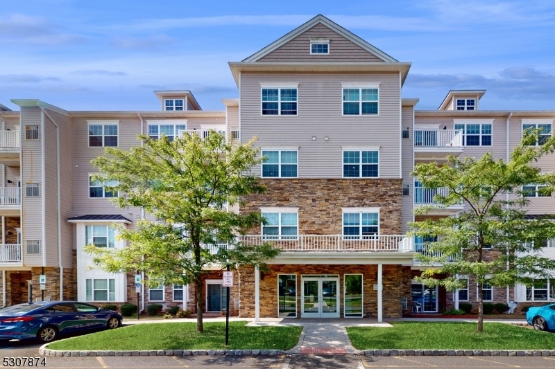 Property Photo: 224 Luca Dr NJ 08854