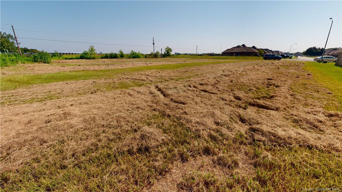 Property Photo: 622 Woodland Street LA 70647