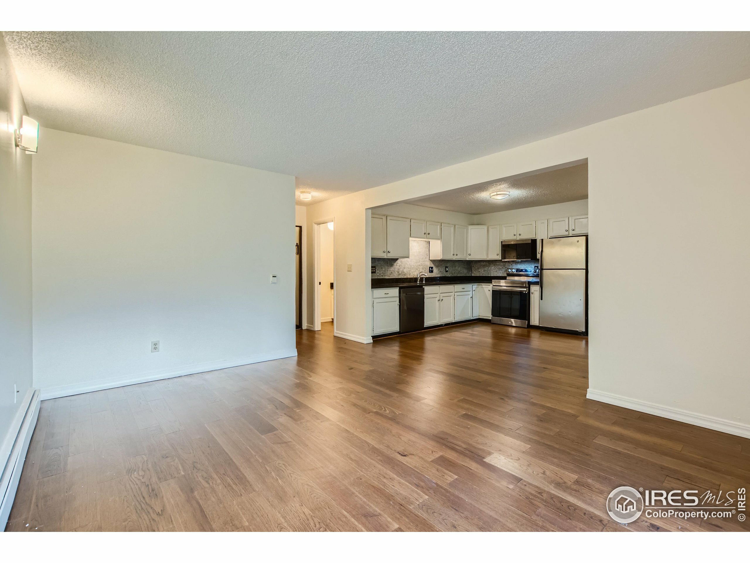 Property Photo:  600 Arapahoe Ave 1  CO 80302 