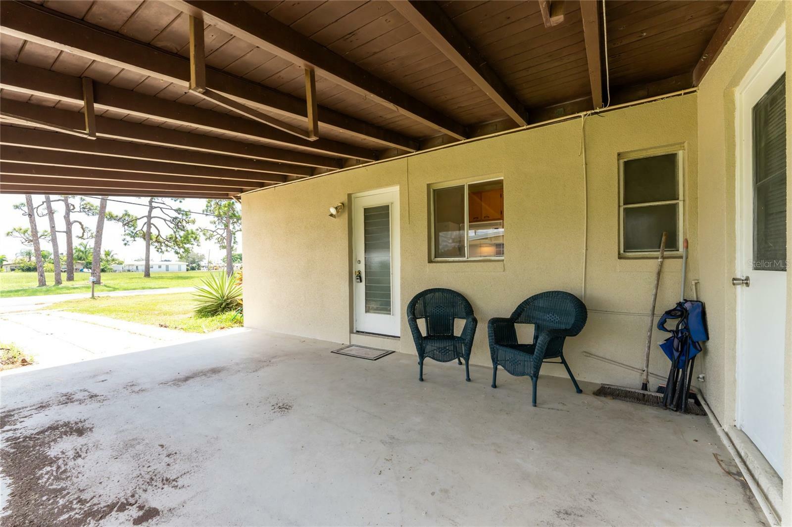 Property Photo:  4059 Conway Boulevard  FL 33952 