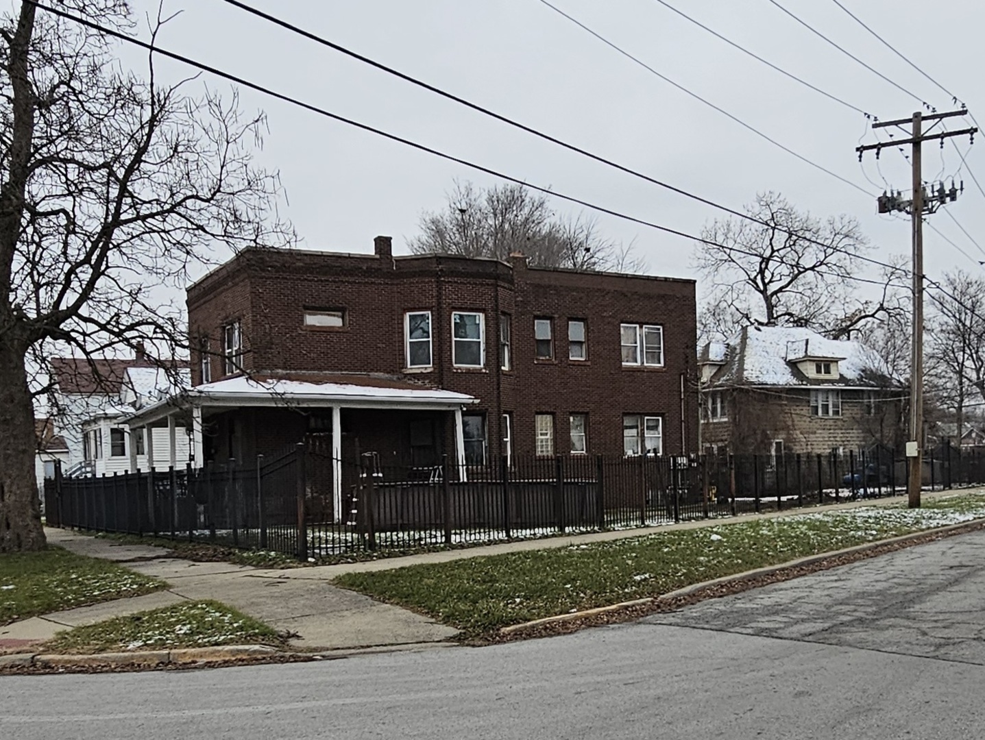 Property Photo:  502 Garfield Avenue  IL 60409 