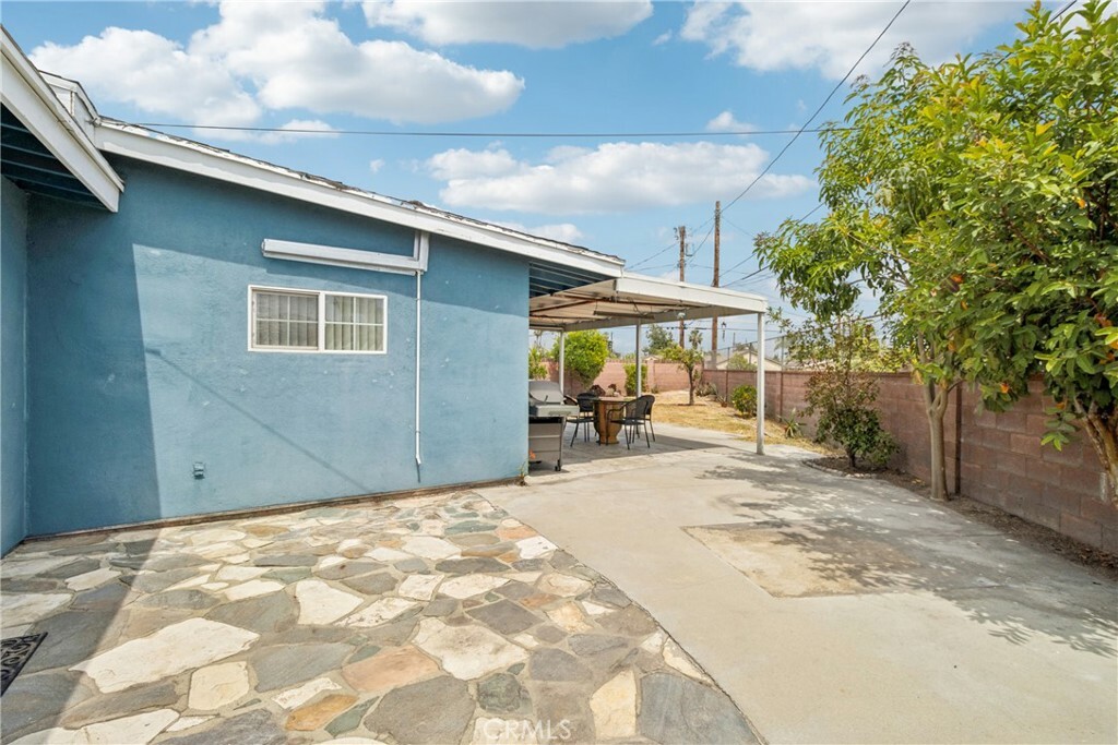 Property Photo:  11428 Blythe Street  CA 91605 