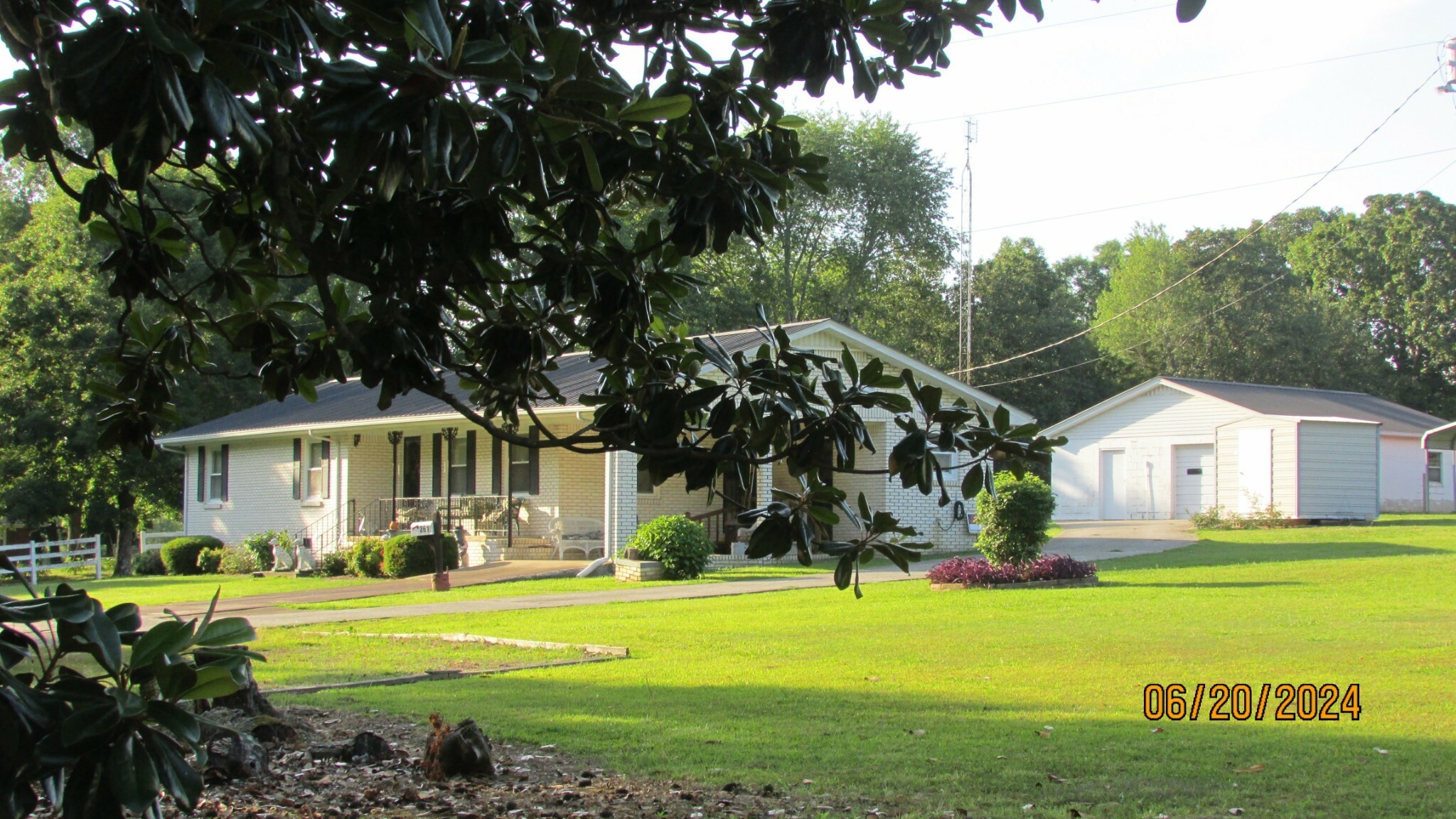 Property Photo:  2611 Chisholm Rd N  TN 38463 