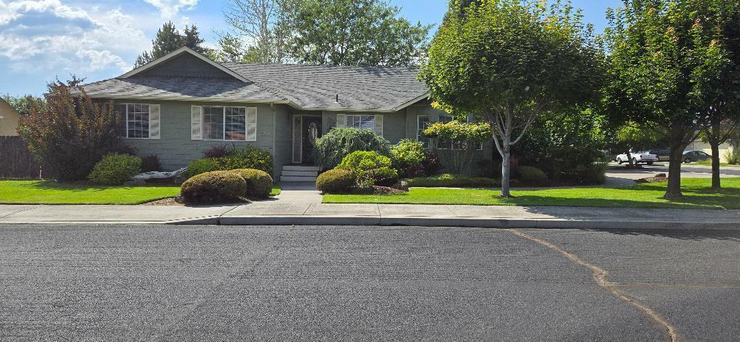 Property Photo:  2751 NW 16th Street  OR 97756 