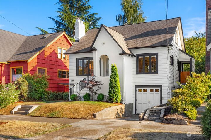 Property Photo:  825 NW 58th Street  WA 98107 