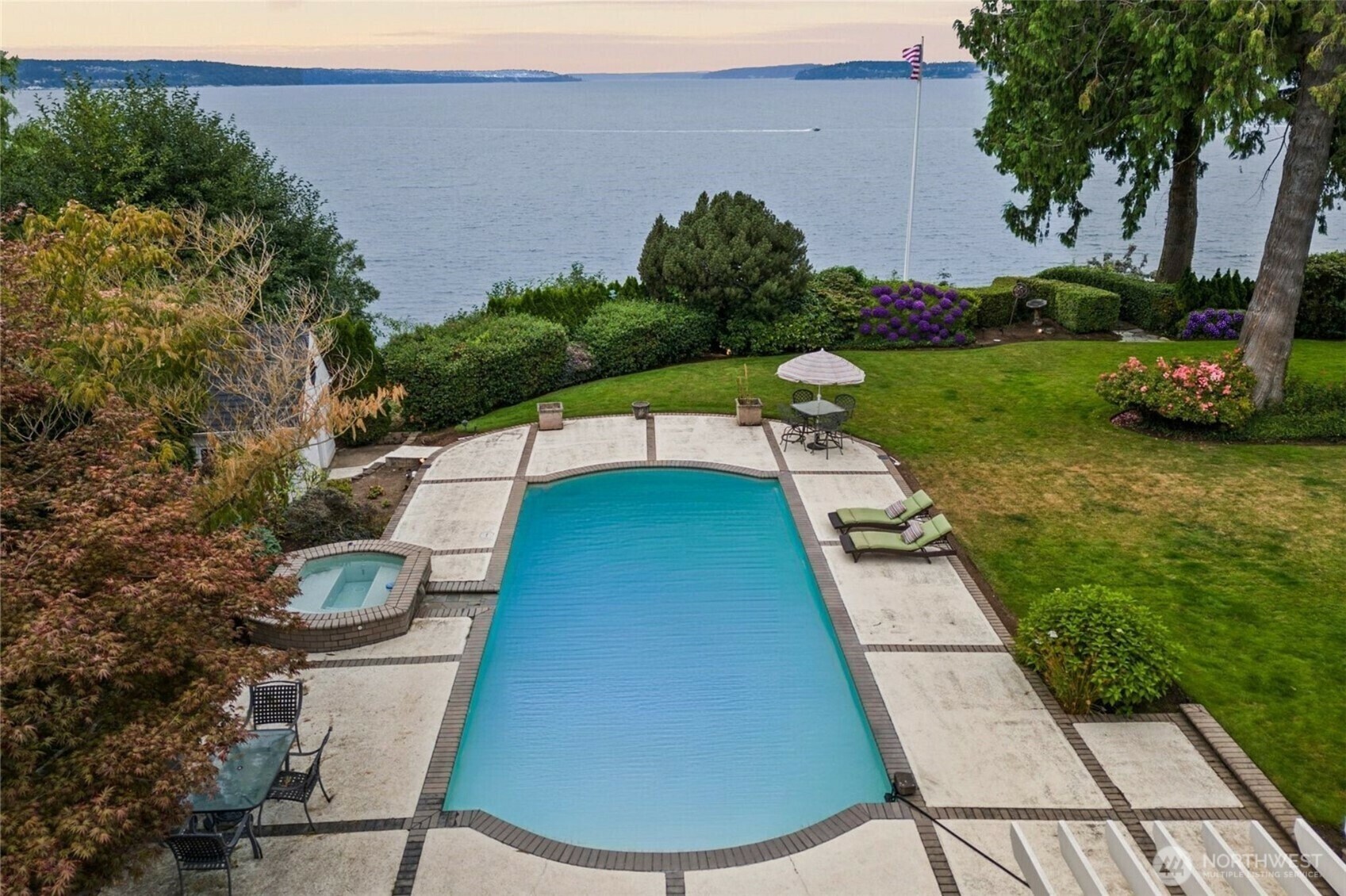 Property Photo: 3727 Shore Avenue WA 98203