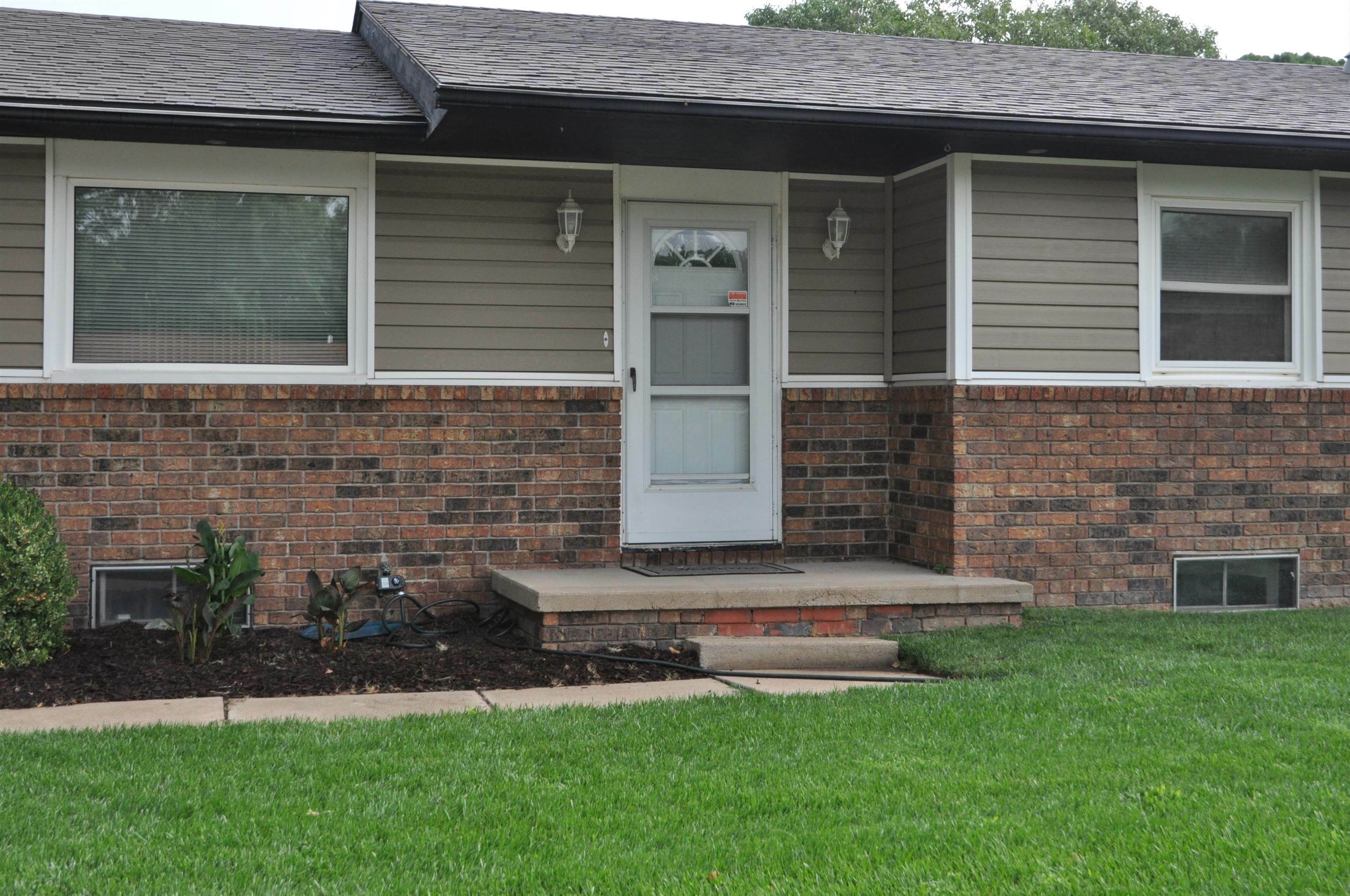 Property Photo:  6520 E Perryton  KS 67226 