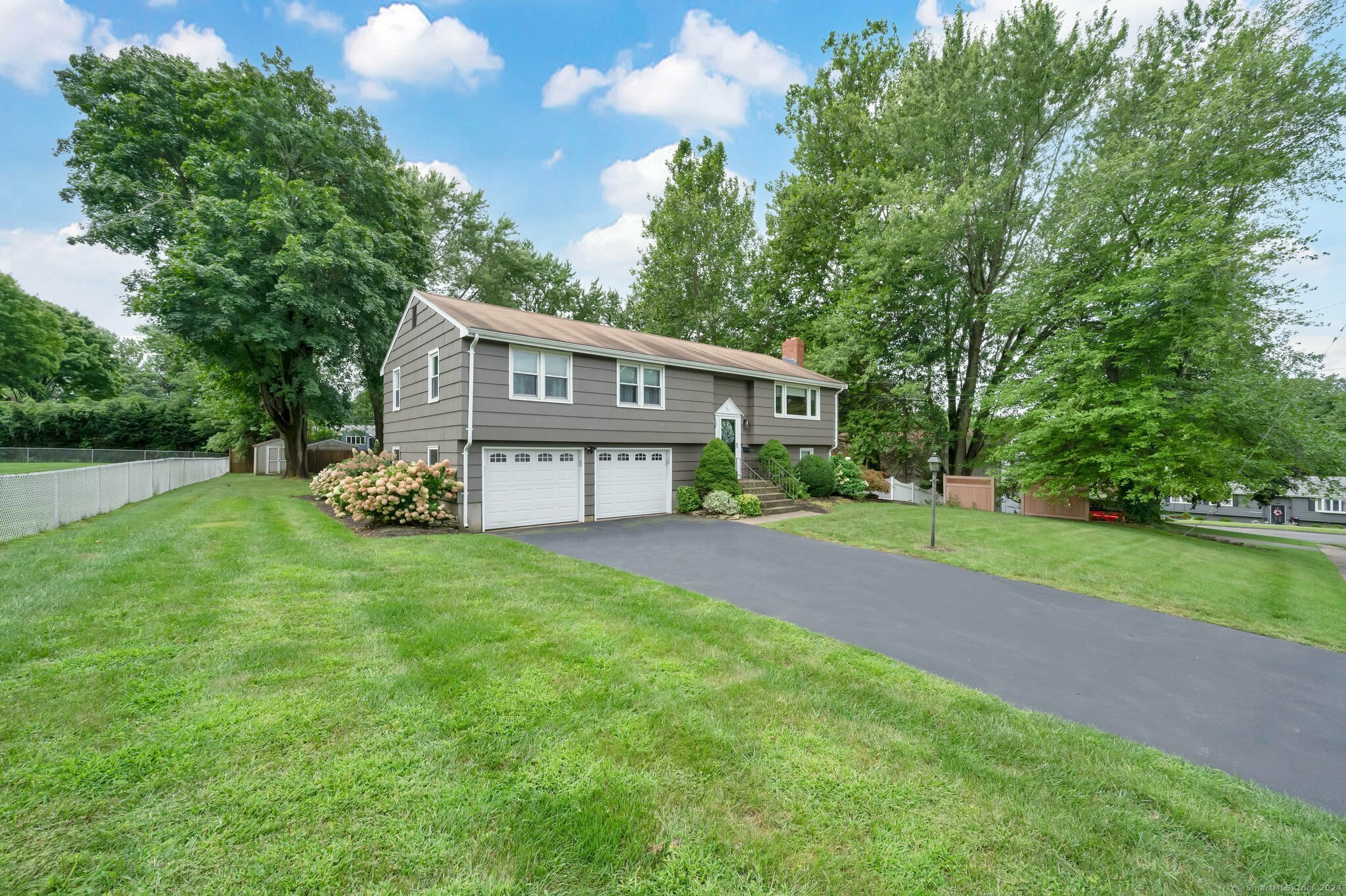 Property Photo:  29 Purdue Lane  CT 06108 